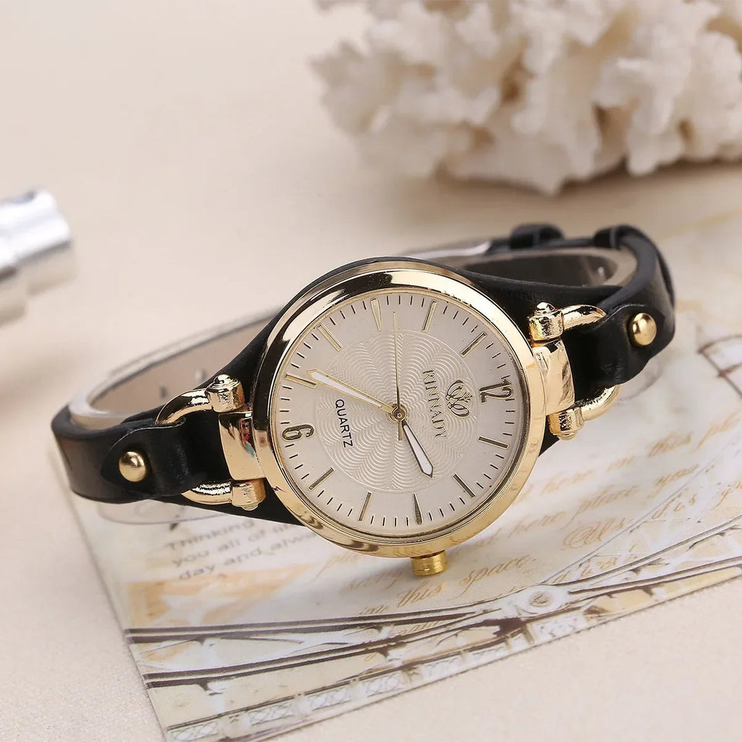 Élégance Dorée – Women’s Vintage Quartz Watch