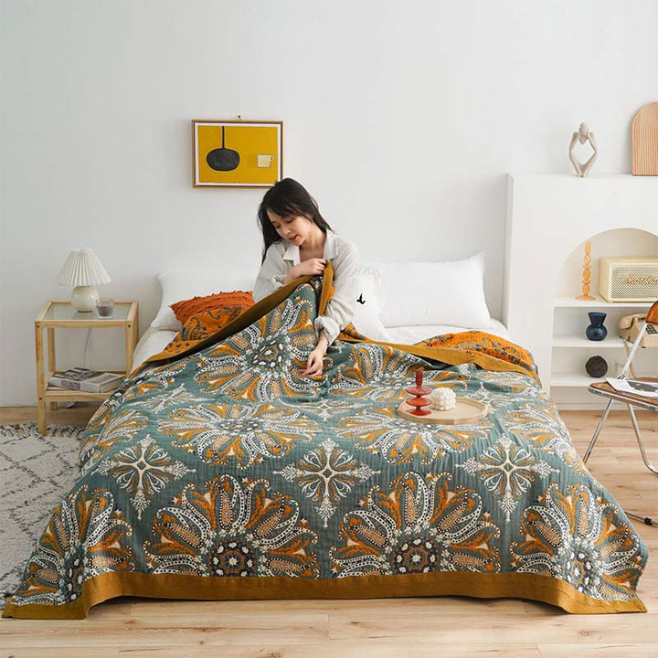 Double-Sided Floral Woven Cotton Quilt