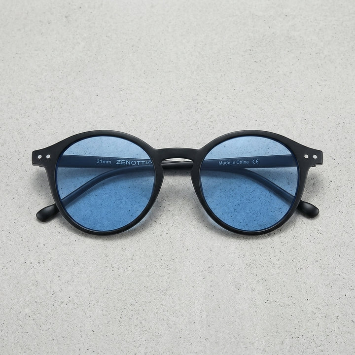 Frame: Black Lens: Blue