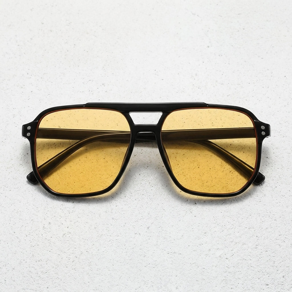 Black frame — Yellow lens