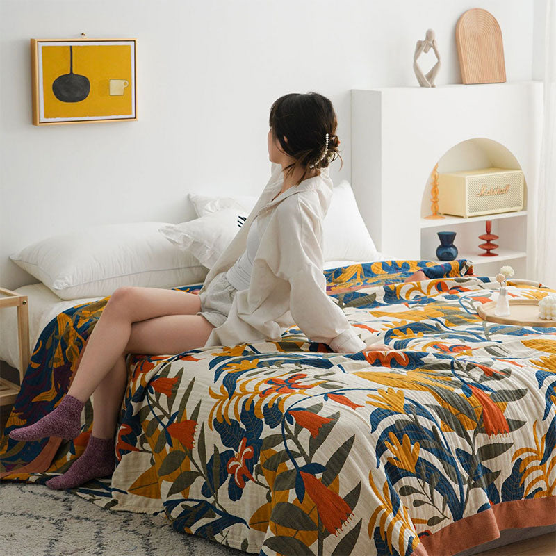 Amber Floral Printed Reversible Cotton Quilt