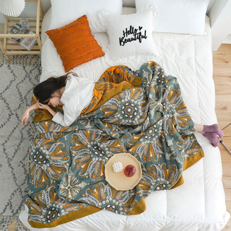 Double-Sided Floral Woven Cotton Quilt