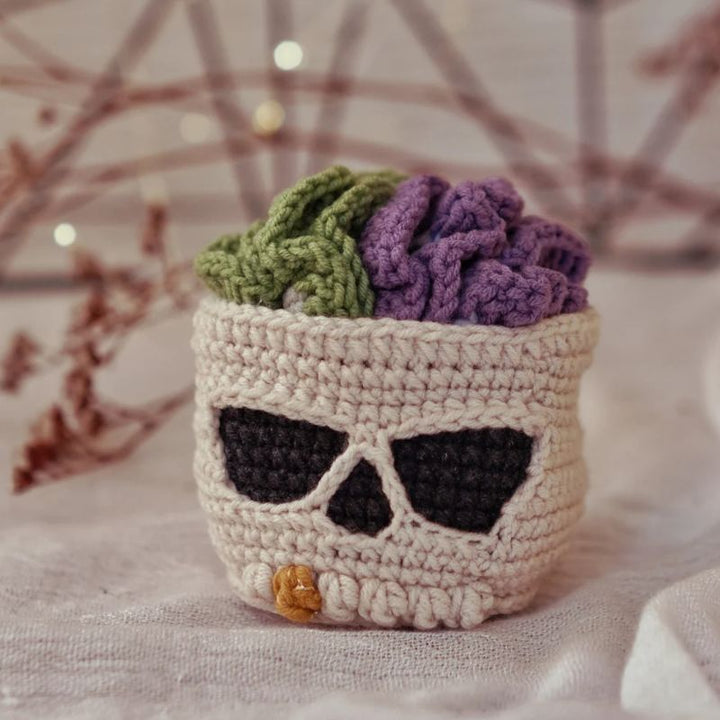 Haunted Skull Crochet Coaster Set – Handcrafted Halloween Table Decor