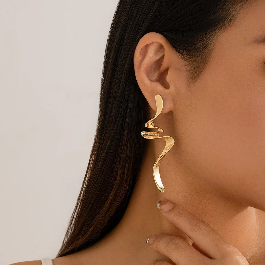Elara Sculpted Wave Earrings