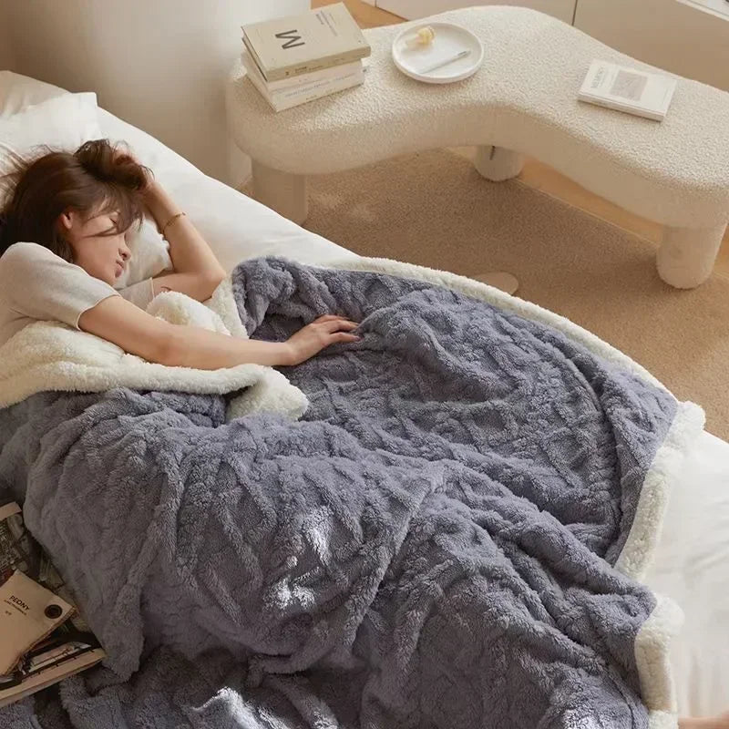 Ultra-Soft Lambswool Fleece Blanket – Thick Winter Bed Throw
