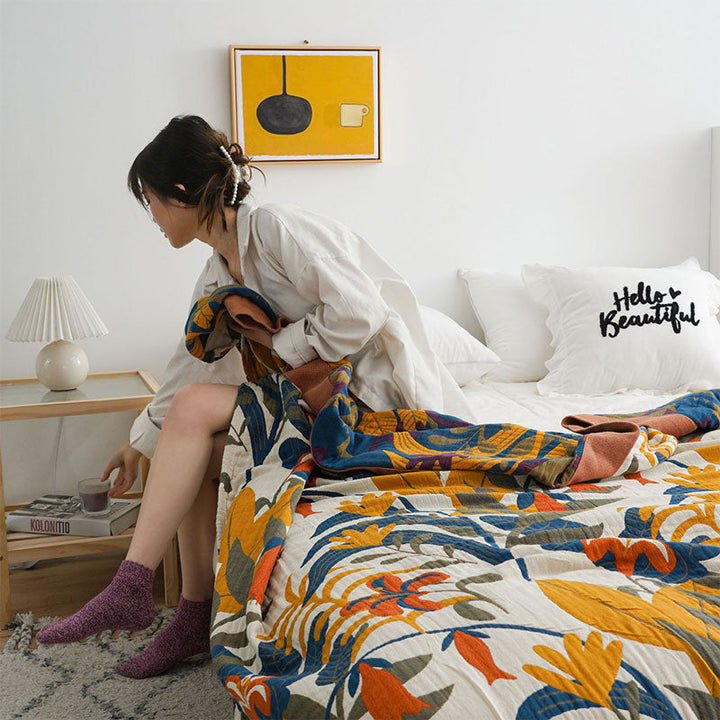 Amber Floral Printed Reversible Cotton Quilt