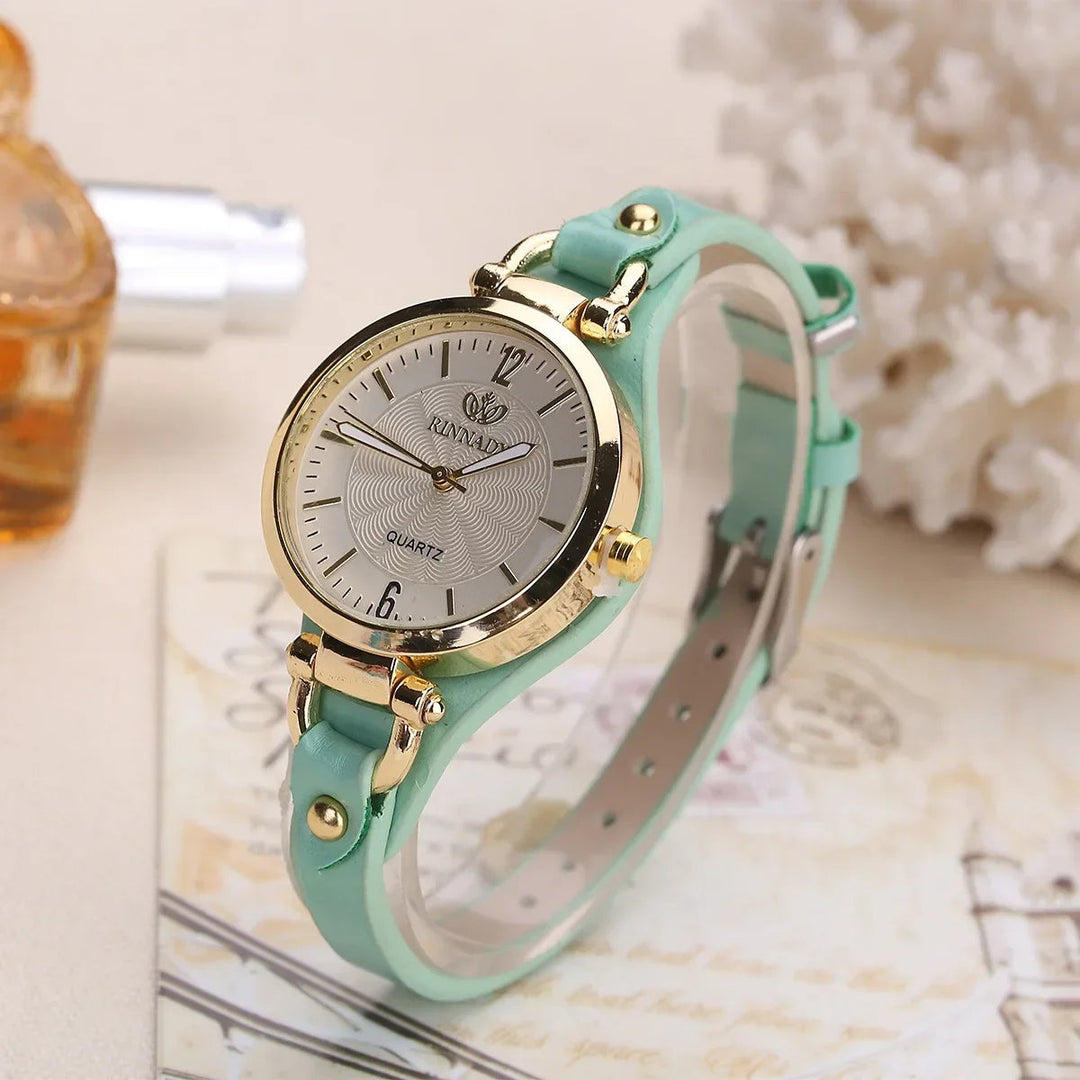 Élégance Dorée – Women’s Vintage Quartz Watch