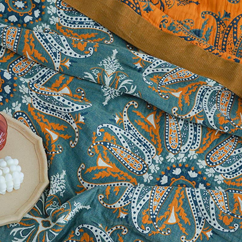 Double-Sided Floral Woven Cotton Quilt