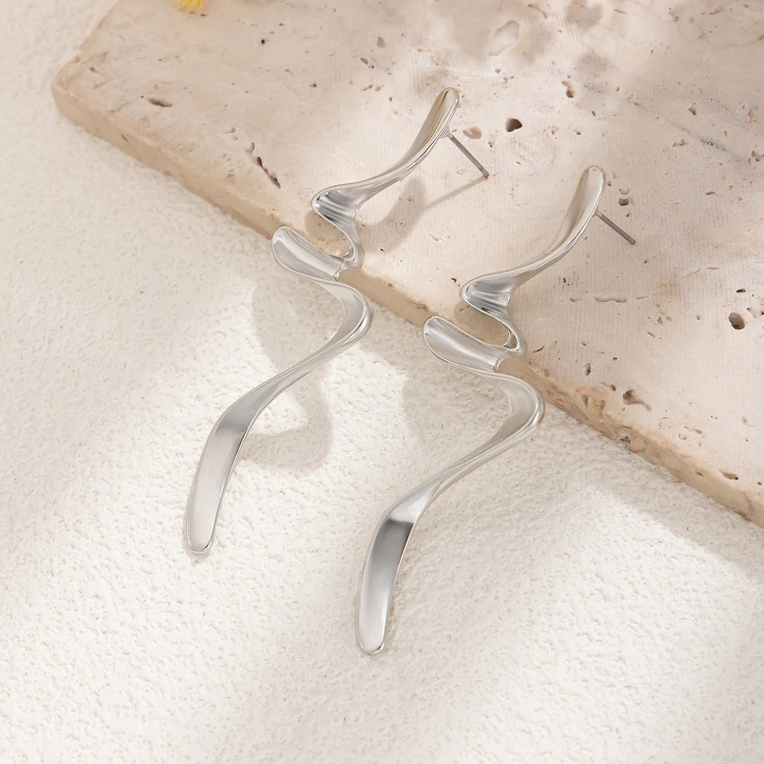 Elara Sculpted Wave Earrings