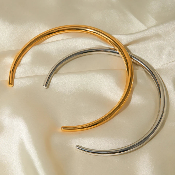 Eveline Gloss Collar