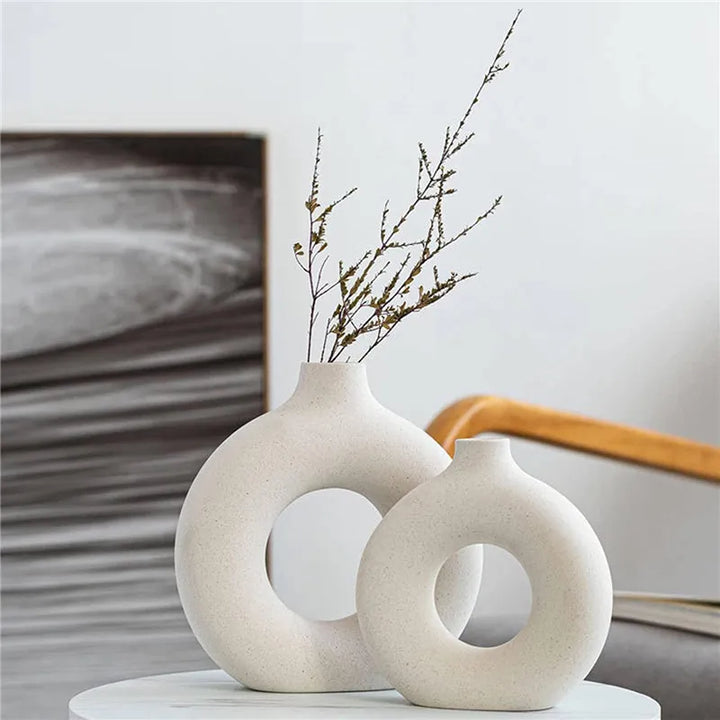 Modern Sculpted Ring Vase – Matte Ceramic Circle Vase for Minimalist & Scandinavian Decor