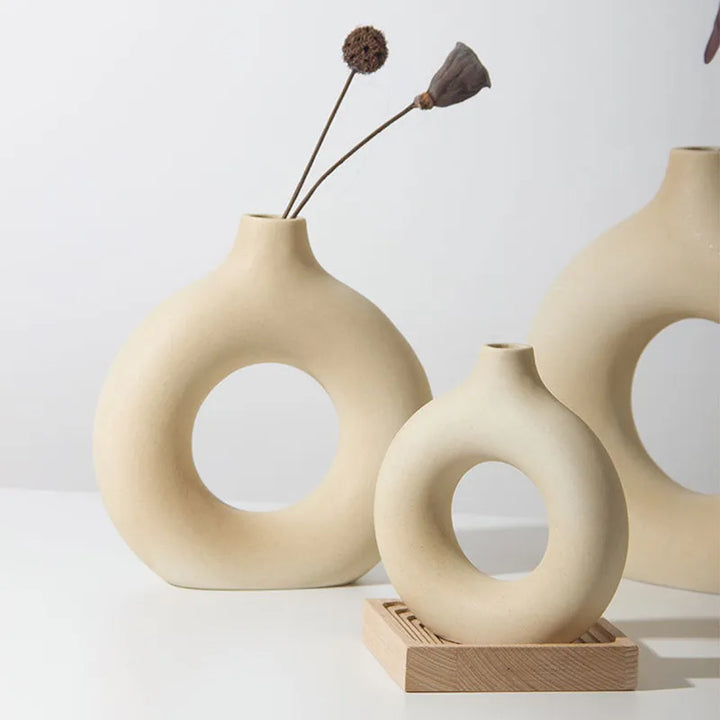 Modern Sculpted Ring Vase – Matte Ceramic Circle Vase for Minimalist & Scandinavian Decor