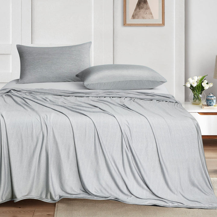 Dual-Sided Ultra-soft Cooling Blanket – Lightweight Summer Bed Cover