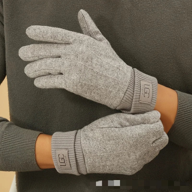 The Borough Knit Gloves
