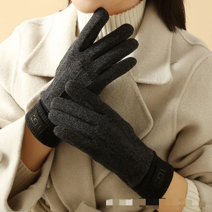 The Borough Knit Gloves