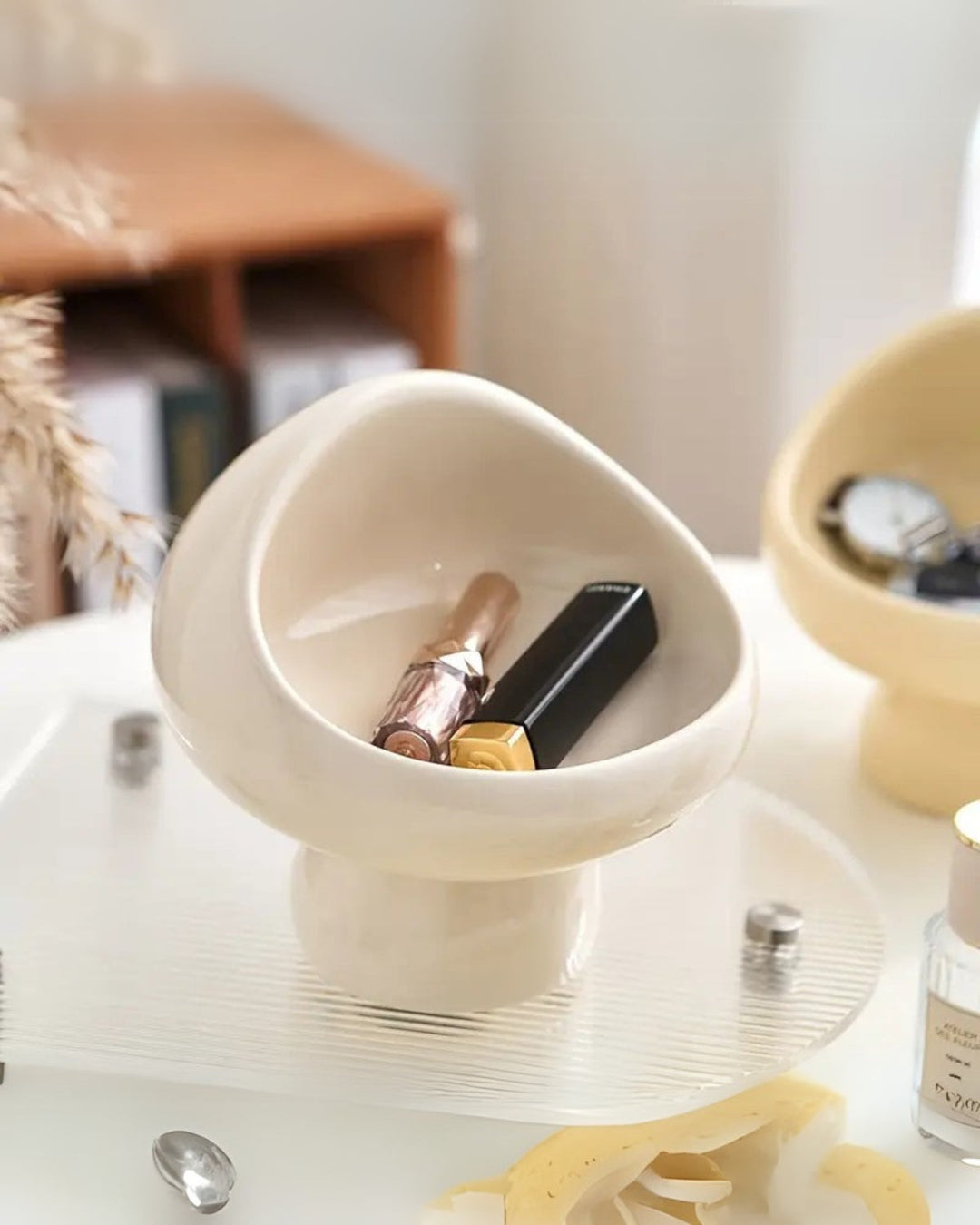 Minimalist Ceramic Vanity Bowl – Sculptural Organizer & Decor