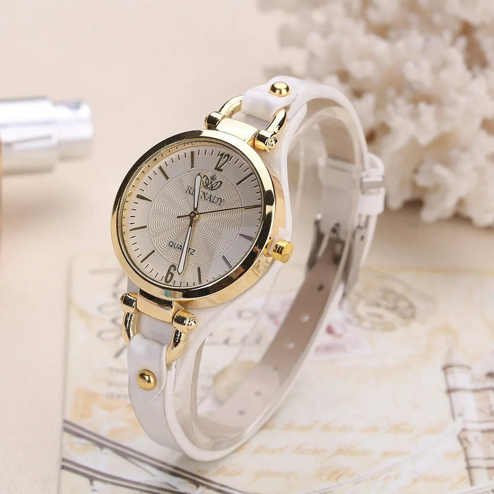 Élégance Dorée – Women’s Vintage Quartz Watch