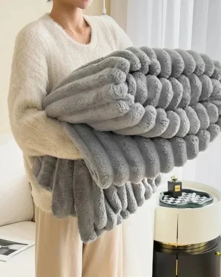 Luxury Fleece Throw Blanket for Sofa – Ultra Soft & Warm Textured Design