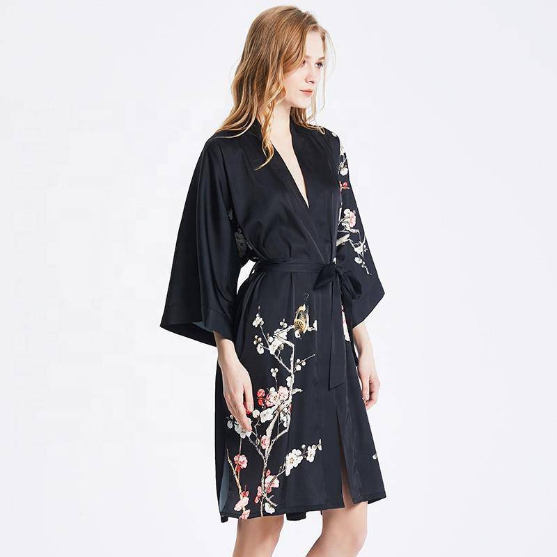 The Amara Printed Silk Kimono Robe