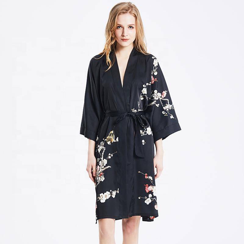 The Amara Printed Silk Kimono Robe