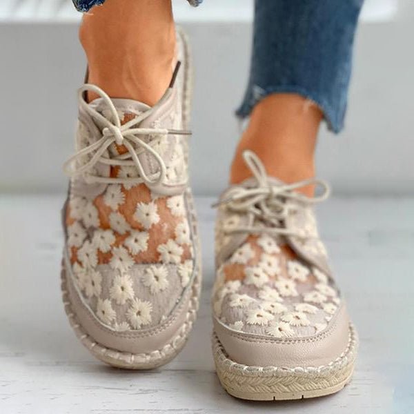 Capri Lace Shoes